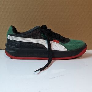 Puma Men's Green and Black Sneakers Size 6c